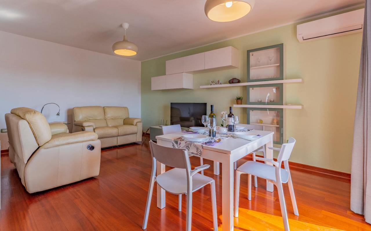 Apartment Green Pula, Family Friendly, Comfortable, Free Parking And Wifi 外观 照片