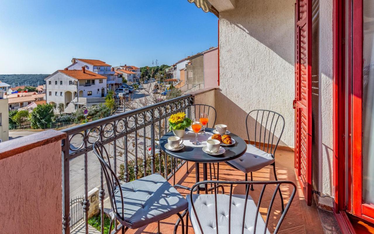 Apartment Green Pula, Family Friendly, Comfortable, Free Parking And Wifi 外观 照片