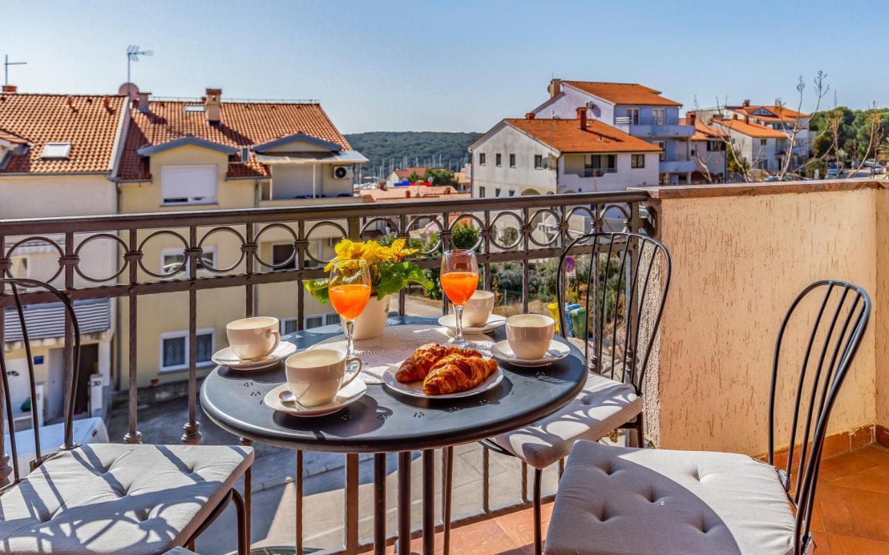 Apartment Green Pula, Family Friendly, Comfortable, Free Parking And Wifi 外观 照片