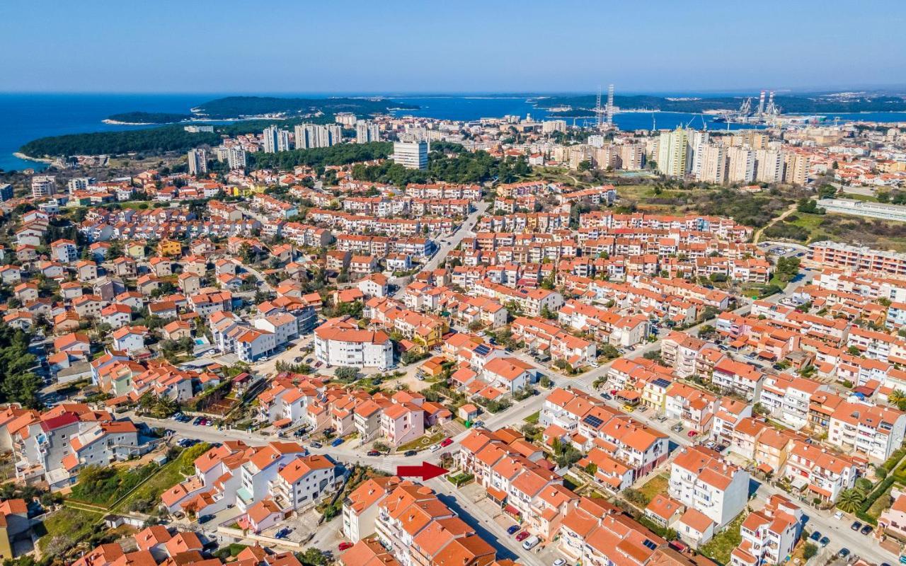 Apartment Green Pula, Family Friendly, Comfortable, Free Parking And Wifi 外观 照片